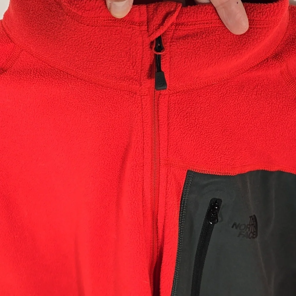 {The North Face} Men's Half-Zip Fleece Jacket - Size XL